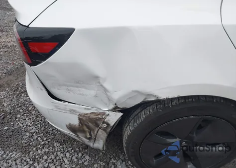 2019 Tesla Model 3 Long Range/Performance из США, поврежденный, VIN 5YJ3E1EB3KF388196